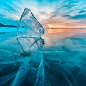 Лед Байкала