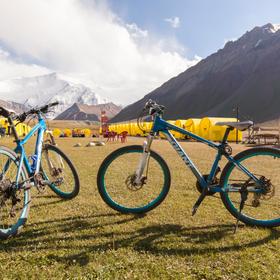 Юртовый лагерь на Памире