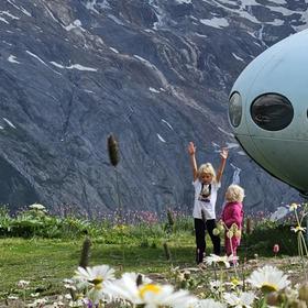 Гостиница Летающая Тарелка, Домбай