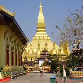 Большая Ступа Пха Тхатлуанг, Лаос