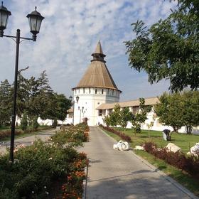 Красные ворота Астраханского кремля