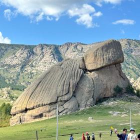 Черепаший камень в Горхи-Тэрэлж