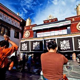 Храм Джоканг в Лхасе