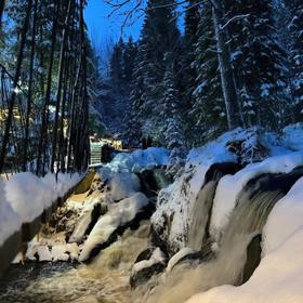 Водопады Ахинкоски