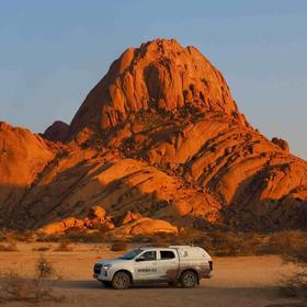 Гора Шпитцкоппе в пустыне Намиб