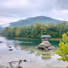 Дом на реке Дрина