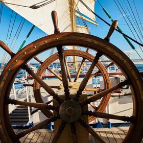 Морская экспедиция на паруснике МИР