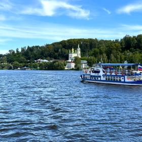 Теплоходная прогулка в Плёсе
