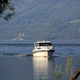 Прогулка на катере по Телецкому озеру