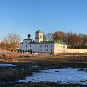 Мирожский Завеличский монастырь