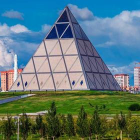 Дворец Мира и Согласия в Астане