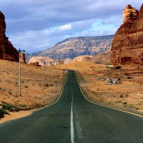 Пустынный ландшафт Аль-Улы