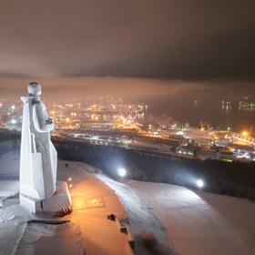 Памятник защитникам советского Заполярья