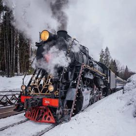 ретропоезд в Рускеалу