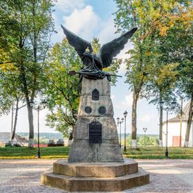 Памятник участникам боев за Вязьму