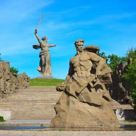 Монумент «Родина-мать зовёт!»