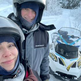 Экскурсия на снегоходах в Карелии