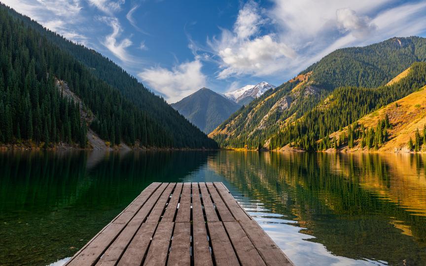 Самые красивые озёра Азии: от Байкала до Тянь-Шаня и других живописных водоёмов