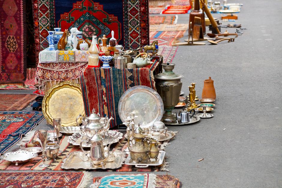 Блошиный рынок «Вернисаж»
